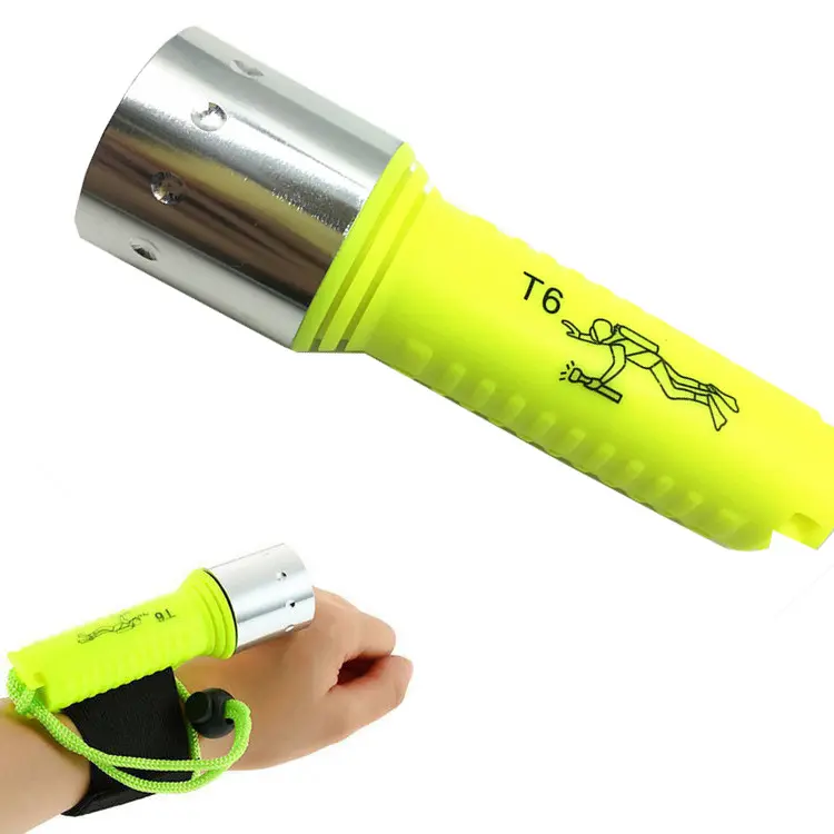 New Arrival 0.2 Flashlights Torches Torch Light Long Range Diving Flashlight Camping 100 18650