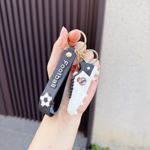 Porte-clés en PVC 3D personnalisé en gros, en forme <span class=keywords><strong>de</strong></span> chaussure <span class=keywords><strong>de</strong></span> football, en caoutchouc souple, pour <span class=keywords><strong>sac</strong></span>, cadeau pour les fans <span class=keywords><strong>de</strong></span> sport - Product Image 4