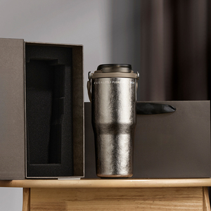 Thermos à café en titane pur inoxydable 700 ml sans BPA, moderne, pour les voyages, isolation thermique de 6 à 12 heures, respectueux de l'environnement - Product Image 4