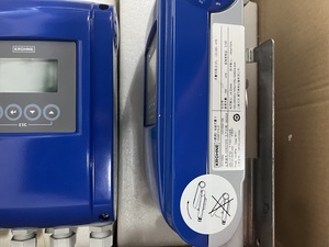 เครื่องแปลงสัญญาณการไหล Krohne Ifc 100 W มาพร้อมกับจอ LCD กราฟิกขนาดใหญ่แบบมีไฟพื้นหลัง - Product Image 3
