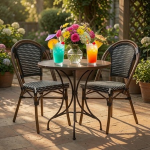 Chaise de bistrot française en aluminium aspect bambou, rotin PE, empilable, pour extérieur, 28*1.5mm – En stock à l'entrepôt d'Atlanta - Product Image 2