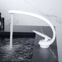 Robinet de lavabo en laiton blanc à poignée unique, design créatif, courbe cygne, finition chromée, mitigeur chaud/froid pour meuble-lavabo, vente en gros