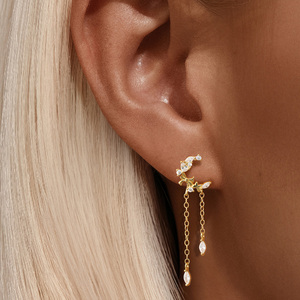 Pendiente de Diseño Moderno con Forma de Mariposa, Geometría, Circonita, Estrella y Luna - Product Image 6