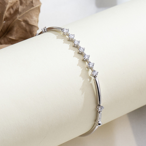 MSB-658 Messi Jewelry กำไลข้อมือแบบแท่งแบ่งส่วนประดับเพชร 9K Lab Grown Diamond แบบฝังหนามเตย ทองคำขาว 18K กำไลข้อมือแบบปรับได้ - Product Image 3