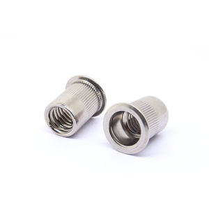 Tuerca Remachable de Acero Inoxidable 304 con Cabeza Plana y Extremo Abierto, Cuerpo Redondo, Precio de Fábrica - Product Image 1