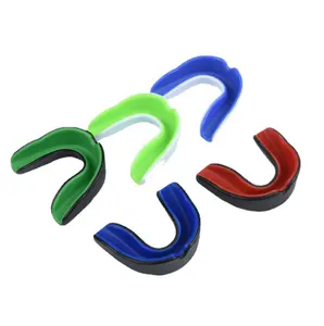 Protector bucal doble Slim Fit Boxing Rugby Softball para adultos y jóvenes Material EVA duradero que funciona con tirantes - Product Image 1