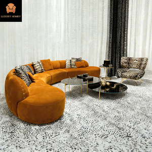 Divano di Lusso in Velluto dal Design Italiano, Set di Divani Moderni Morbidi e Confortevoli, Arredamento per Soggiorno a 7 Posti - Product Image 2