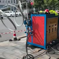 Machine de réparation sans tranchée pour canalisations d'égouts municipales, avec cage en spirale en acier et plastique DN300-5000 et bande de verrouillage pour système tuyau dans tuyau