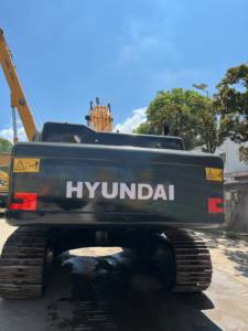 Excavadora de Orugas Hyundai 305LC-9T de 30 Toneladas, 95% Nueva, Original, con Rendimiento Perfecto para Obras de Movimiento de Tierras, en Venta - Product Image 3