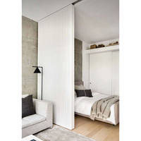 Puertas correderas de madera maciza de diseño moderno, paneles de listón de partición de madera Interior de nuevo lanzamiento para apertura Manual de dormitorio