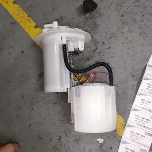 77020-12730 conjunto de bomba de combustible para <span class=keywords><strong>Toyota</strong></span> <span class=keywords><strong>Corolla</strong></span> Combi 1975-1980 OEM 77020-12730 - Product Image 1