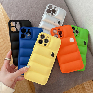 <span class=keywords><strong>Coque</strong></span> Doudoune de Luxe avec Logo de Marque de Mode pour <span class=keywords><strong>iPhone</strong></span> 17 Air 16 15 14 <span class=keywords><strong>13</strong></span> 12 11 Pro Max, Housse Matelassée Antichoc - Product Image 6