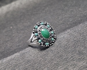 Design chic et mignon vert Onyx pierres précieuses bague en argent Sterling élégant fait à la main déclaration bijoux cadeau - Product Image 1