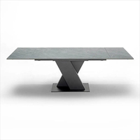Vente en gros d'ensembles de salle à manger luxueux personnalisés de style moderne nouveau design pieds en fer table rectangulaire siège en cuir pour hôtels restaurants