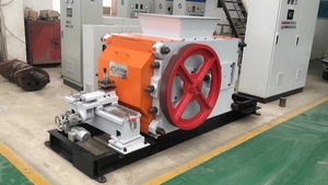 เครื่องบดอัดแบบลูกกลิ้งสำหรับสายการผลิตอิฐยี่ห้อ KL พร้อมมอเตอร์แรงดันไฮดรอลิก ชิ้นส่วนหลัก PLC สำหรับการแปรรูปขนาดละเอียด 1 มม. - Product Image 4