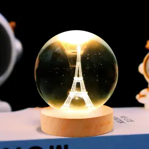 Luces nocturnas de bola de cristal con base de madera logotipo personalizado 3D grabado láser Sistema Solar bola de cristal lámpara de noche