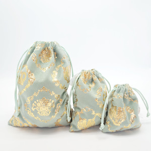 Sac cadeau imprimé à cordon de serrage multi-styles pour la décoration festive de Noël - Product Image 4