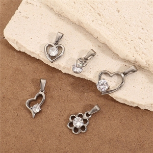Collezione di Ciondoli Bikini SH37 in Acciaio Inossidabile Placcato Oro PVD 18K con Zirconi, Ciondoli Fai-da-Te a Forma di Cuore, Angelo, Fiore, Impermeabili e Resistenti all'Ossidazione - Product Image 6