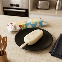 Popsicle au lait de datte rouge sucré, riche et crémeux avec vraie spirale de jujube pour la vente en gros aux pâtisseries