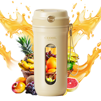 Topkwaliteit persoonlijke oplaadbare mini fruitblender en automatische type-C fruitsmoothie-sapcentrifuge bekerblender draagbare blender