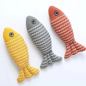 Juguete para gatos <span class=keywords><strong>Catnip</strong></span>, respetuoso con el medio ambiente, diseño de pez bonito, juguete masticable interactivo relleno de lino suave - Product Image 4