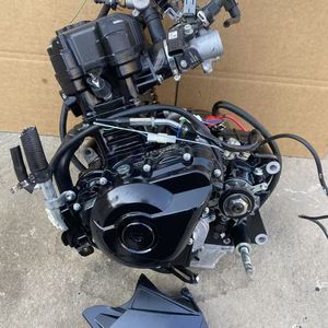 Moteur de moto d'occasion Guowei 250 Nomar Phantom 255S, Dao Feng <span class=keywords><strong>300</strong></span> <span class=keywords><strong>Zongshen</strong></span> TM380 R - Product Image 2