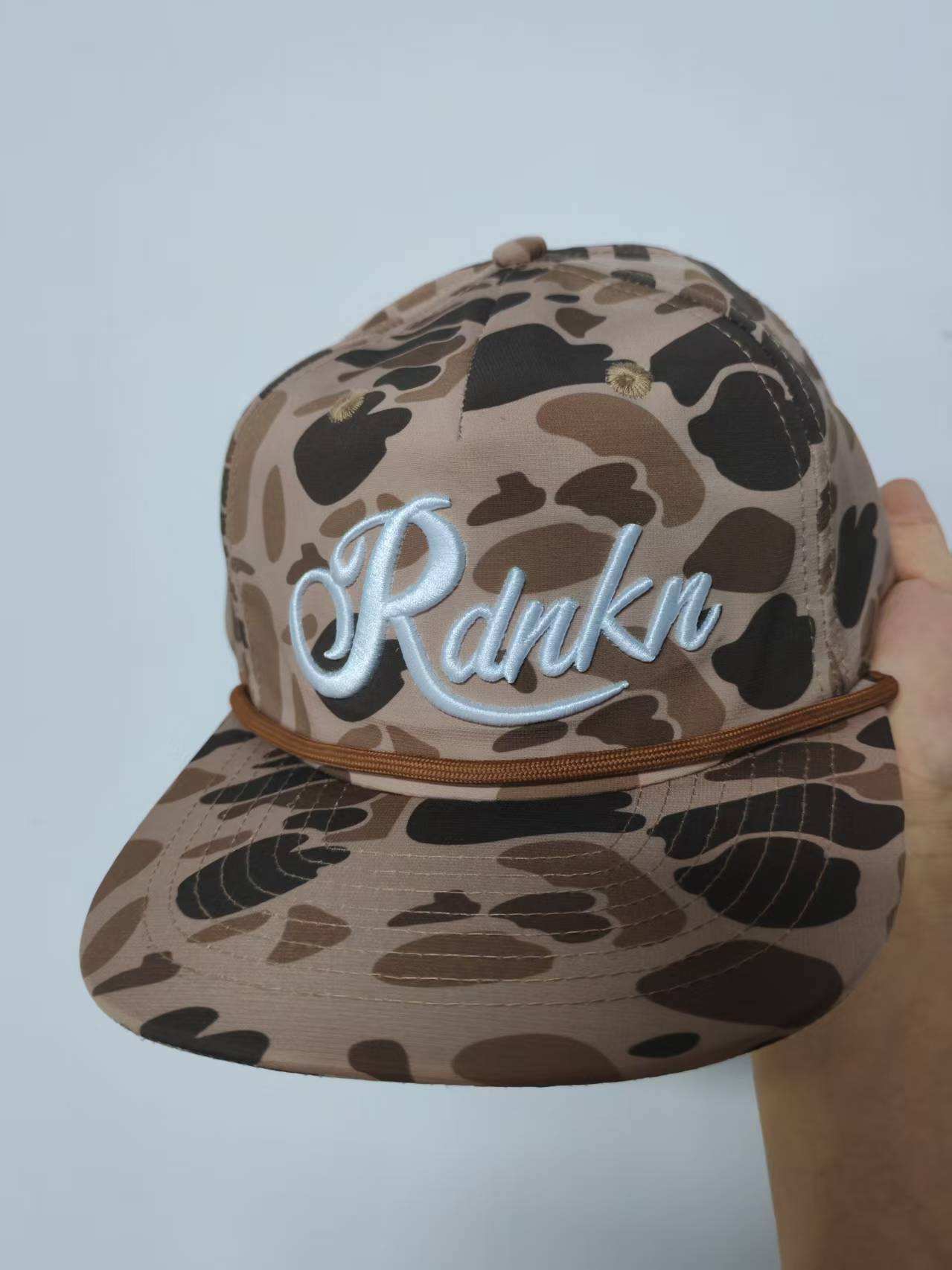 สีน้ำตาล