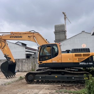 Excavatrice hydraulique Hyundai R305LC-9S d'occasion de haute qualité, matériel de construction - Product Image 4