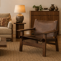 Fauteuil en bois massif de style mid-century modern, fauteuil lounge en cuir Wabi Sabi avec accoudoirs pour salon