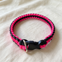 Collier pour chien en paracorde tressé, durable, tissé à la main, multicolore, à libération rapide avec anneau en D pour la randonnée en plein air, l'entraînement, accessoires pour animaux de compagnie