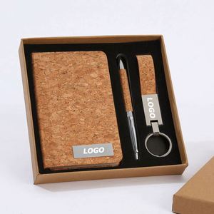 Set de Regalo de Cuaderno y Bolígrafo de Cuero PU con Diseño de Madera - Regalos Corporativos Ecológicos con Impresión Digital para Ejecutivos y Compañeros de Trabajo (Personalizado) - Product Image 1