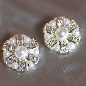 Factory Metal Shank Shirt <strong>Button</strong> Flower Shape Pearl Rhinestone <strong>Buttons</strong> Clothing Coat Sweater Decoration Pearl <strong>Button</strong>