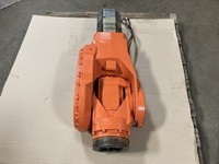 3HAC6668-3 3HAC66683 Pergelangan Tangan Robot 6400R 200kg untuk Kontrol Industri PLC Pemrograman PLC Baru