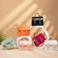 2022 vendita calda Spot personalizzazione nuova mini borsa per ragazze Tote in PVC catene Casual moda color caramella piccola borsa da donna in gelatina