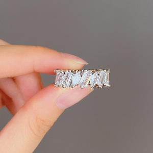 Anello Quadrato Marquise da Donna, Stile Lusso per Pendolari, Accessorio Moda da Dito, Regalo - Product Image 6