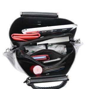 Factory Direct Sale Women's Retro Luxury Handbags Large Capacity Leather Pu Vintage <b>Tote</b> Bag Shoulder Shopping Bag Women - Product Image 5