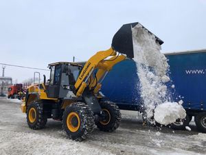 Liugong 842H Wheel Loader 4.2 T Rated Load Heavy Digger Refurbished Original Cummins Engine Better Than Cat 938 KomatsuWA320Sany - Product Image 3