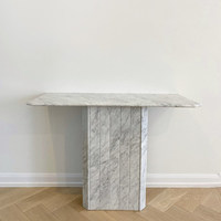 Table console en marbre blanc de Carrare italien, style moderne minimaliste, bureau étroit mural pour entrée, couloir, villa, hôtel
