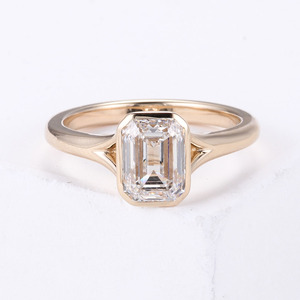 Anello di diamanti da laboratorio 2 carati a basso prezzo con diamante taglio smeraldo anello di fidanzamento 14k giallo oro puro fedi nuziali per il <span class=keywords><strong>regalo</strong></span> della <span class=keywords><strong>moglie</strong></span> - Product Image 5