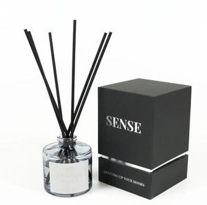 Kotak hadiah parfum Flip-Top mewah, kotak hadiah parfum indah persegi panjang <span class=keywords><strong>2025</strong></span>, kertas bahan daur ulang laminasi Matt, spons Flip-Top kreatif - Product Image 2