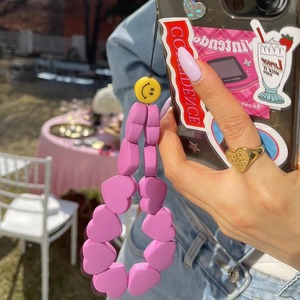 Viral TK Anti-Perte Sangle de Téléphone <span class=keywords><strong>Mignon</strong></span> pour <span class=keywords><strong>Smiley</strong></span> Coeur Résine Poignet Longe Femmes Filles Cadeau pour <span class=keywords><strong>iPhone</strong></span> 16 Pro pour Samsung Mobile P - Product Image 5