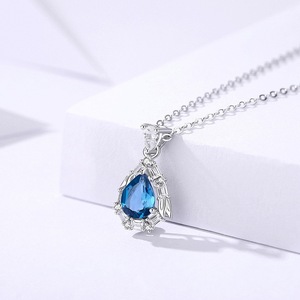 Collier pendentif en argent 925 avec topaze bleue en forme de goutte d'eau, diamants ronds taille brillant sertis griffe, bijoux classiques pour femme - Product Image 5