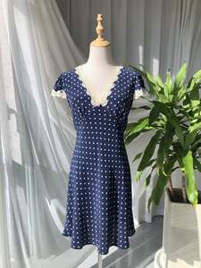 Robe en soie à pois légère et amincissante pour femme, coupe biais, style thé français, longueur midi ou mini - Product Image 6