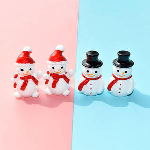 Nuevas y Lindas Figuras Decorativas de Resina de Muñecos de Nieve Navideños, Adorno Navideño en Miniatura - Product Image 2