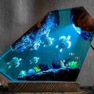 Adorno Luminoso de Resina Marina con Forma de Tortuga Marina y Naufragio, Decoración de Ecosistema Oceánico con Luz LED y Pez Payaso para Regalo Coleccionable - Product Image 3