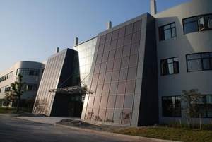 Panneaux solaires Bipv en verre Cdte Cigs <span class=keywords><strong>46W</strong></span> 52W 61W 69W panneau solaire à Film mince Transparent - Product Image 4