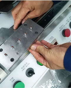 <span class=keywords><strong>Machine</strong></span> hydraulique <span class=keywords><strong>de</strong></span> poinçonnage et <span class=keywords><strong>de</strong></span> découpe <span class=keywords><strong>de</strong></span> <span class=keywords><strong>trous</strong></span> <span class=keywords><strong>de</strong></span> <span class=keywords><strong>ceinture</strong></span> en cuir Nouvelle poinçonneuse <span class=keywords><strong>de</strong></span> <span class=keywords><strong>trous</strong></span> <span class=keywords><strong>de</strong></span> <span class=keywords><strong>ceinture</strong></span> en cuir avec coupe <span class=keywords><strong>de</strong></span> queue - Product Image 5