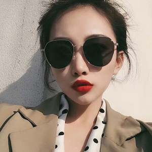 Gafas de Sol de Metal Vintage con Logotipo Personalizado para Hombre y Mujer, Protección UV400, Montura de Aleación con Doble Barra, Estilo Piloto - Product Image 2