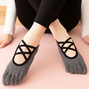 Chaussettes de yoga à cinq doigts en forme de T à double sangle croisée Chaussettes de danse et de sport pour garder la chaleur - Product Image 2