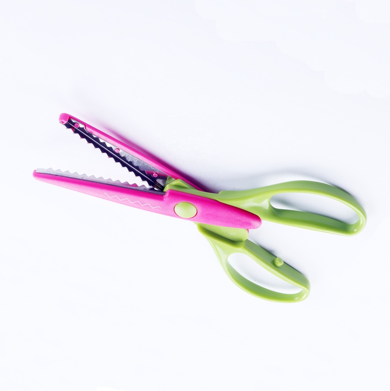 Zigzag Serrated Stainless Steel Student Craft